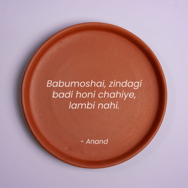 Almiro Tree Terracotta Wall Plate with Anand movie - Babumoshai Zindagi Badi Honi Chahie Lambi Nahi for Living Room, Bedroom, Office, 20cm