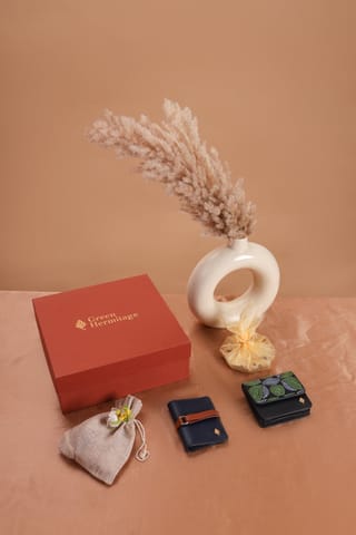 Green Hermitage - BOX 5: The Classic His & Her Gift Set