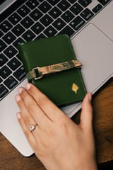 Green Hermitage - Neith - Cactus Leather Cardholder (Green & Cork)