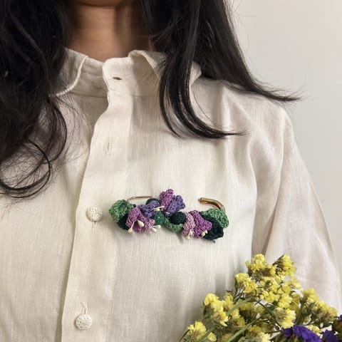 Ikriit’m - Tulip Crochet Brooch on a Metal Pin