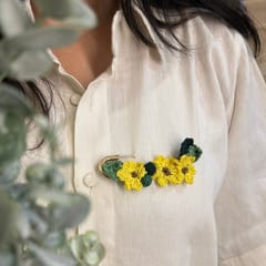 Ikriit’m - Sunflower Crochet Brooch on a Metal Pin
