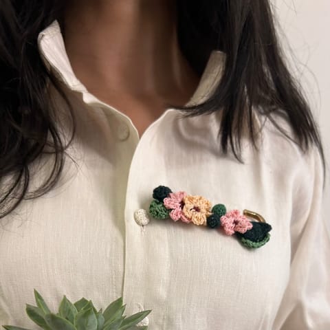 Ikriit’m - Pink and Peach Crochet Brooch on a Metal Pin