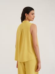 B77 Life - HERA – Embroidered Linen Top