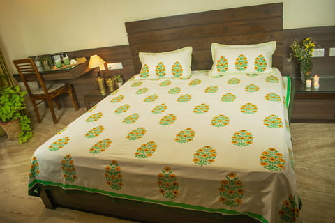Earthan - Surajmukhi - Hand block printed cotton bed sheets and pillow cases