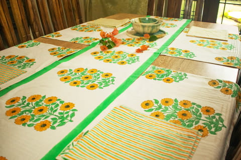 Earthan - Surajmukhi- Hand block printed table linen set