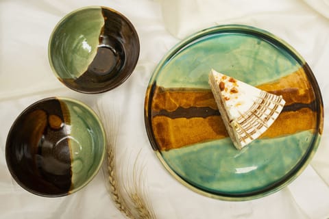 Earthan - Studio Pottery Green Ceramic Plate and 2 Bowl Set