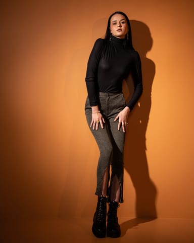 97-MOTIFS - Check Me Out Pants