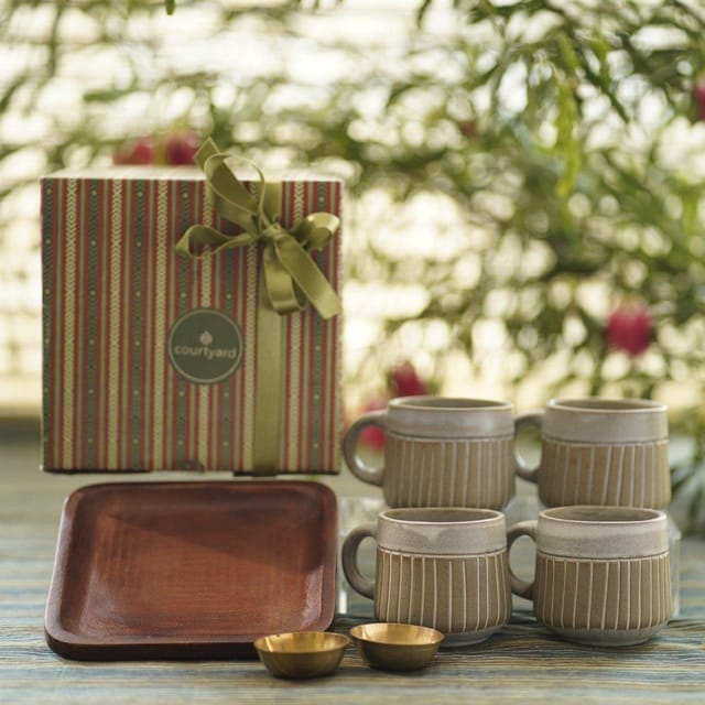 Courtyard-Mandava Tea And Snack Gift Set