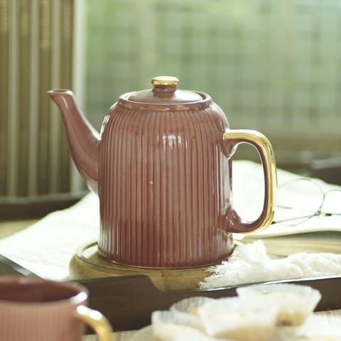 Courtyard-Cheapora Tea Pot