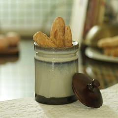 Courtyard-Corjuem Biscuit Jar Small